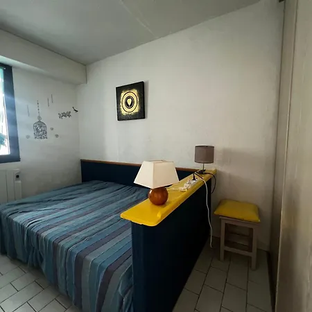 Sur - 6 Pers Avec Terrasse Et Parking - Fr-1-309-375 *